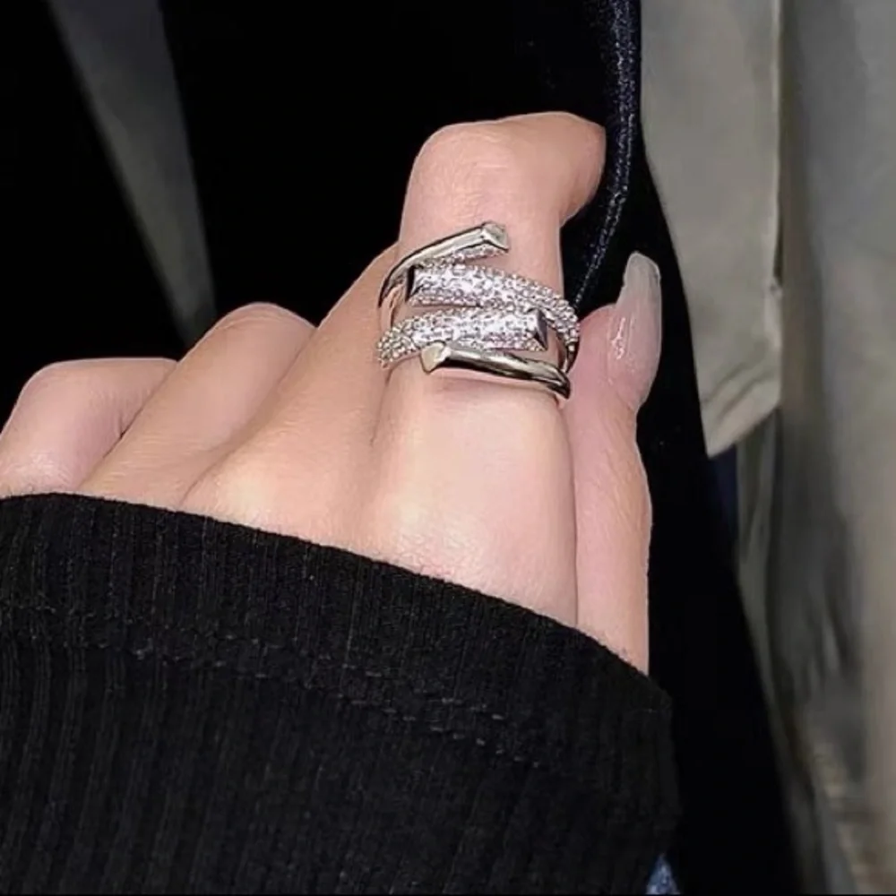 💎 BOGO❗️Silver Uneven Texture fashion Ring - Picture 2 of 8